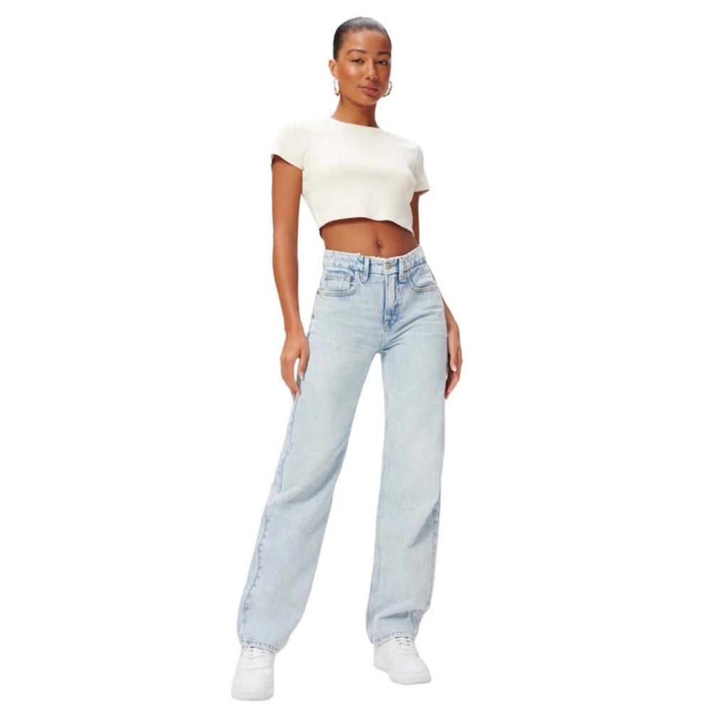 Good American Good 90's Straight Leg
Jeans High Rise Wide Leg